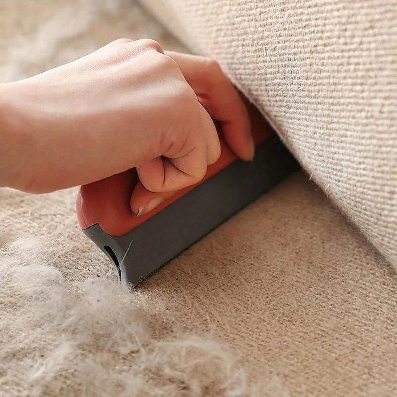 Self-Cleaning Pet Brush